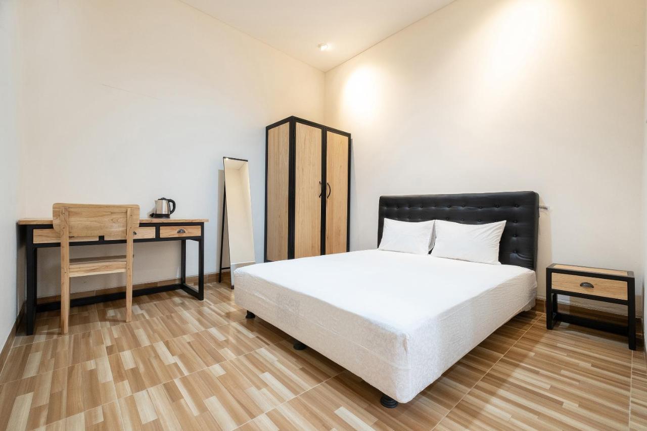 Hotel Oyo Life 2801 Sari Panguripan Kejayan Esterno foto