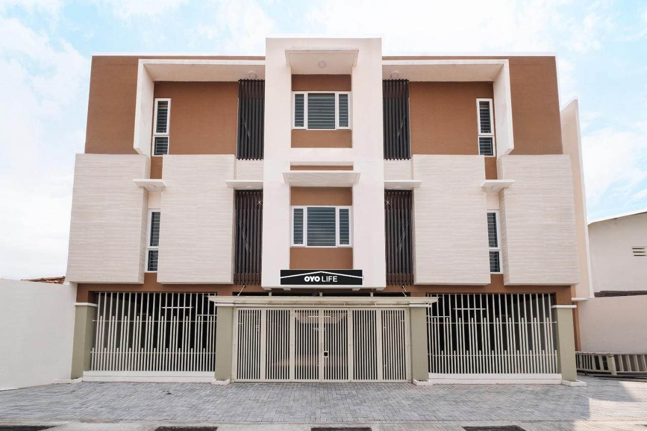 Hotel Oyo Life 2801 Sari Panguripan Kejayan Esterno foto