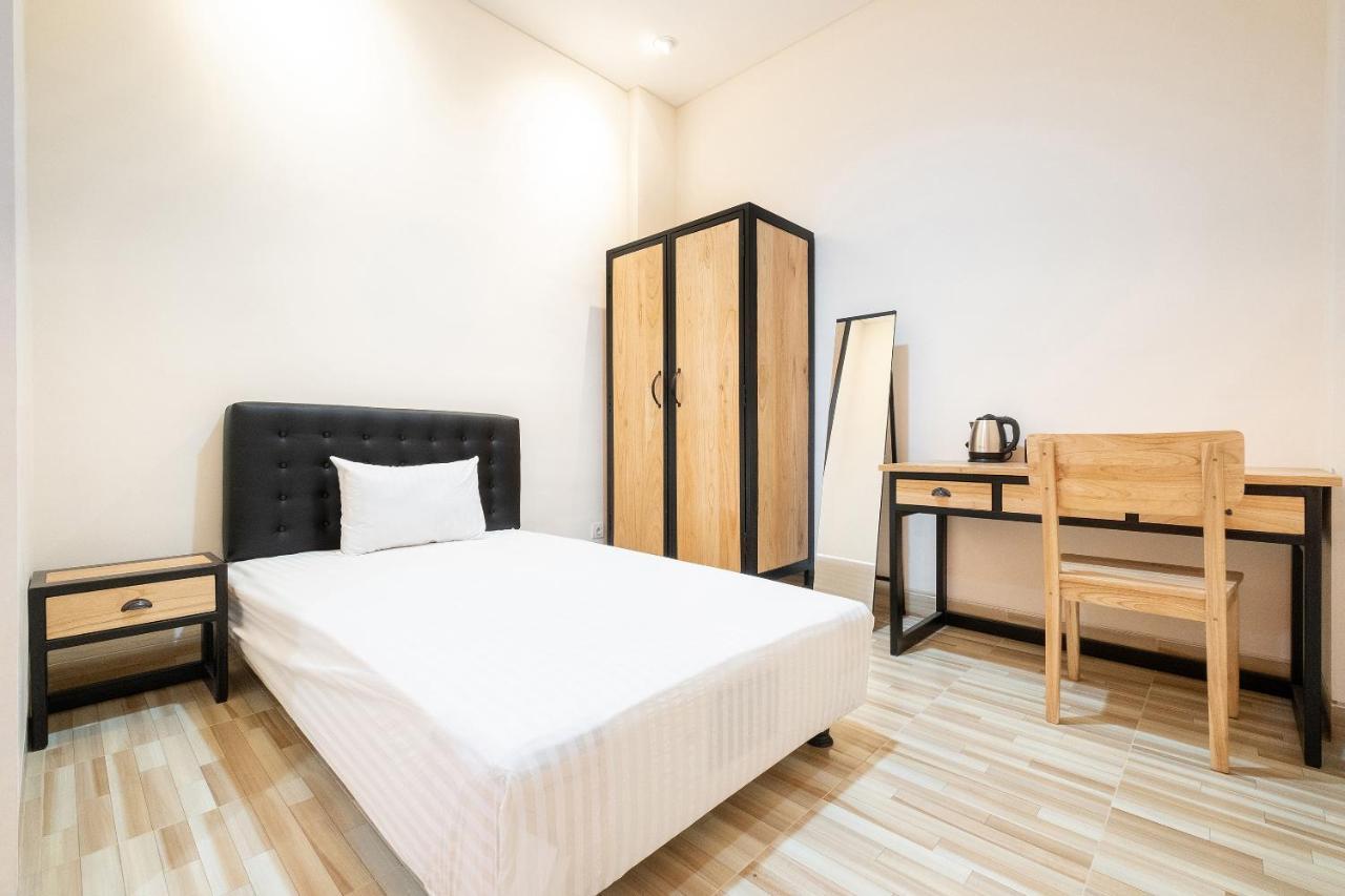 Hotel Oyo Life 2801 Sari Panguripan Kejayan Esterno foto